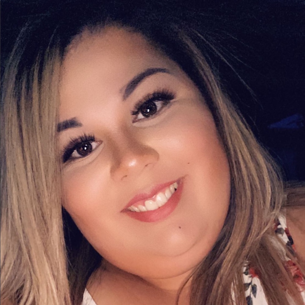 Meet your Posher, Marisela